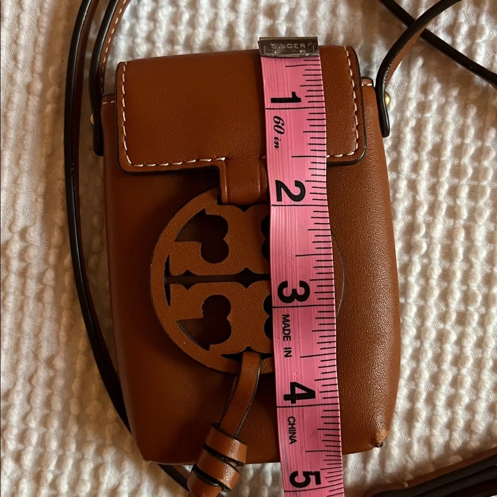 Authentic Tory Burch Miller Nano Leather Crossbody - Picture 14 of 17